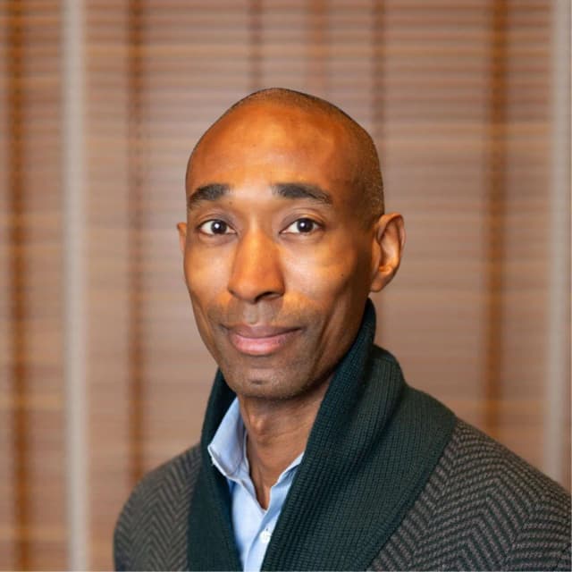 DeRondal Bevly, Founder & Managing Director at RubyRose Strategies